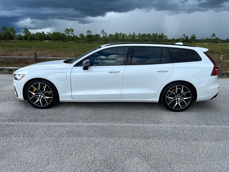 2021 Volvo V60 2nd Gen - Image 8 of 31