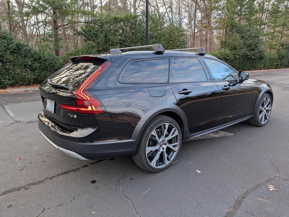 2021 Volvo V90 - Image 10 of 31