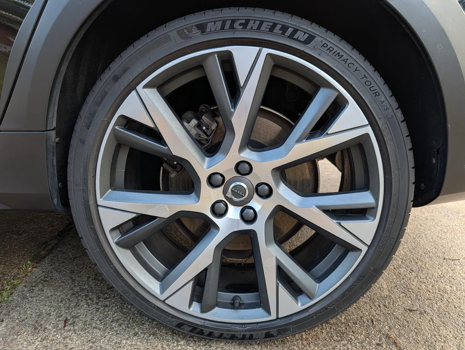 2021 Volvo V90 - Image 16 of 31