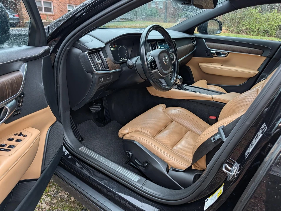 2021 Volvo V90 - Image 30 of 31