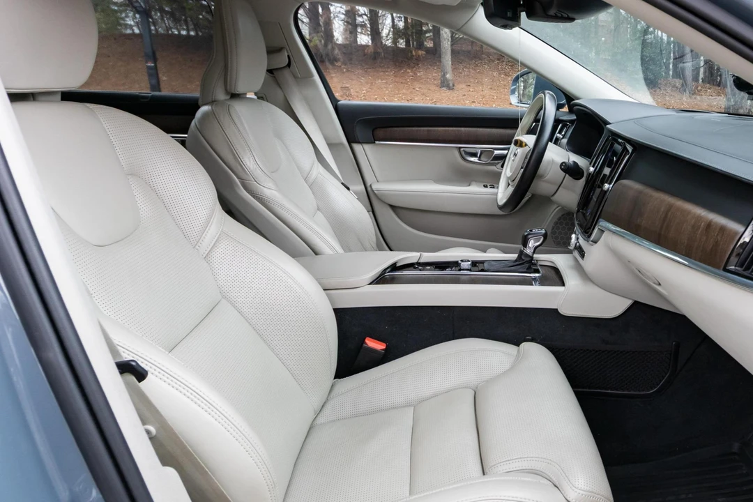 2021 Volvo V90 - Image 24 of 31