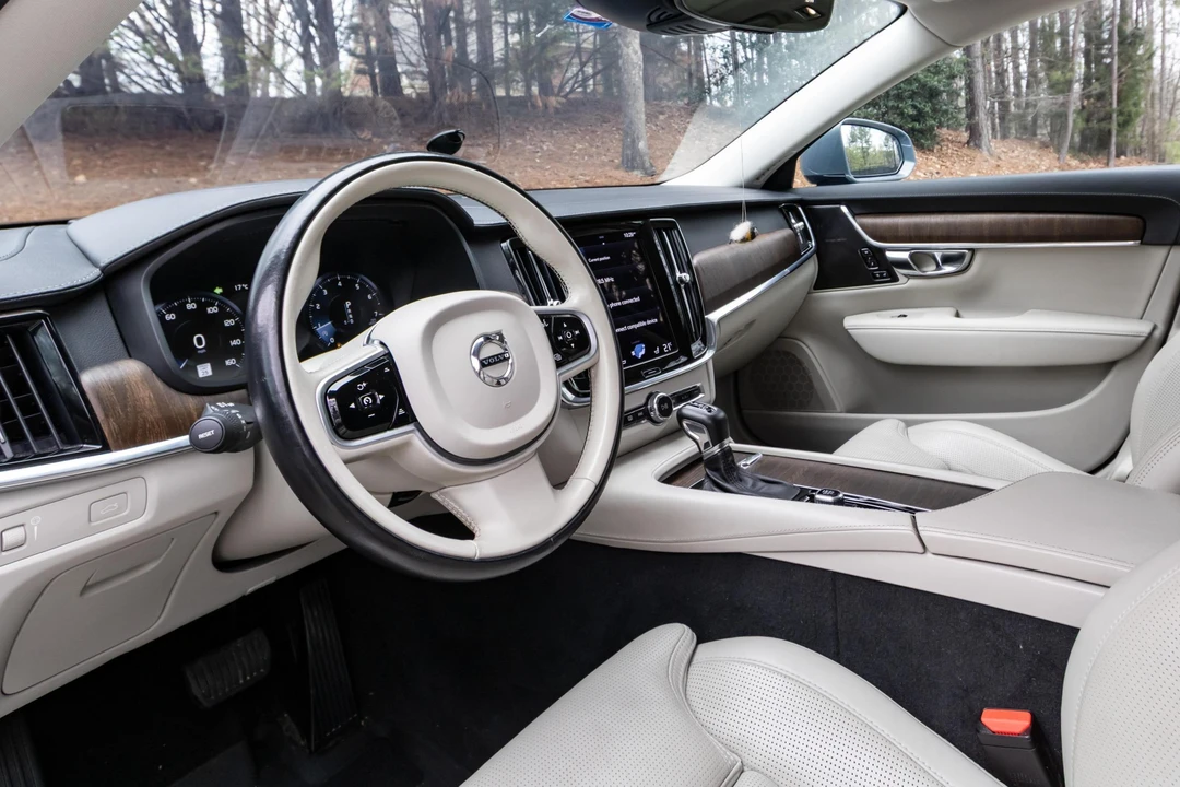 2021 Volvo V90 - Image 23 of 31