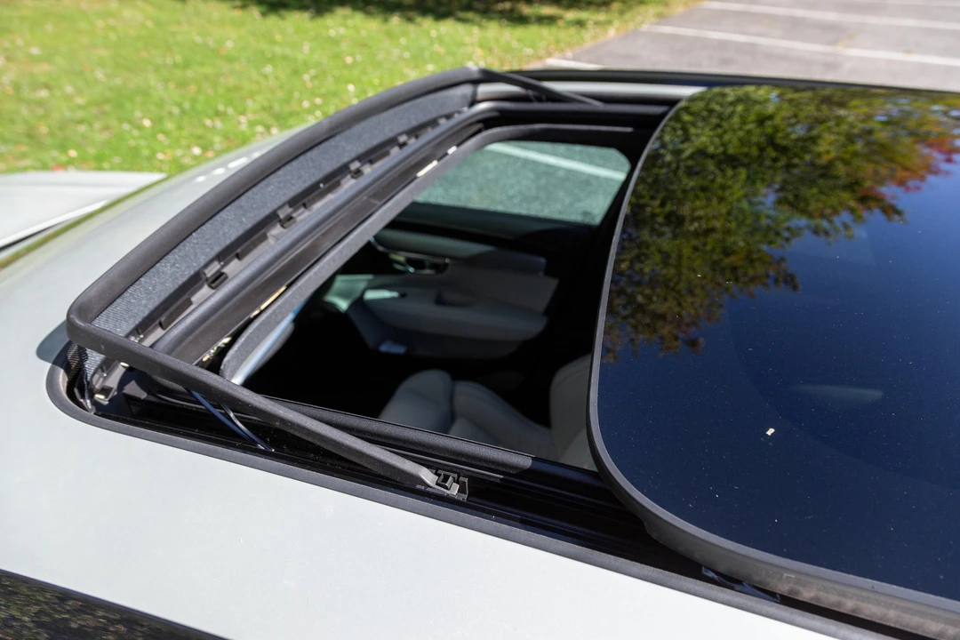 2021 Volvo V90 - Image 24 of 31