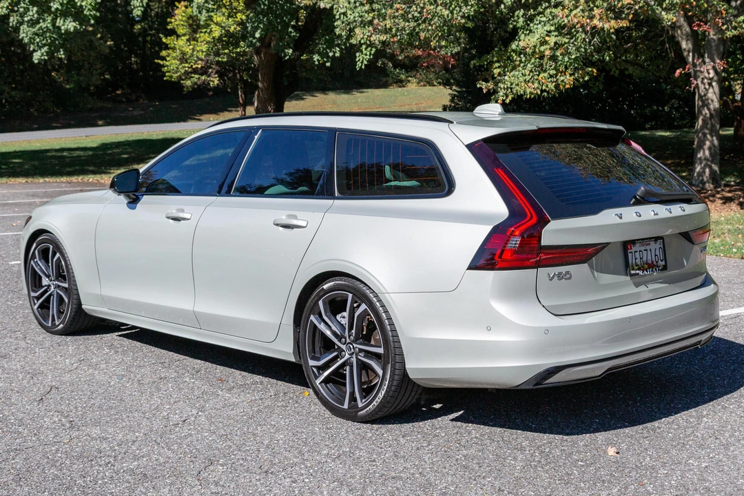 2021 Volvo V90 - Image 4 of 31