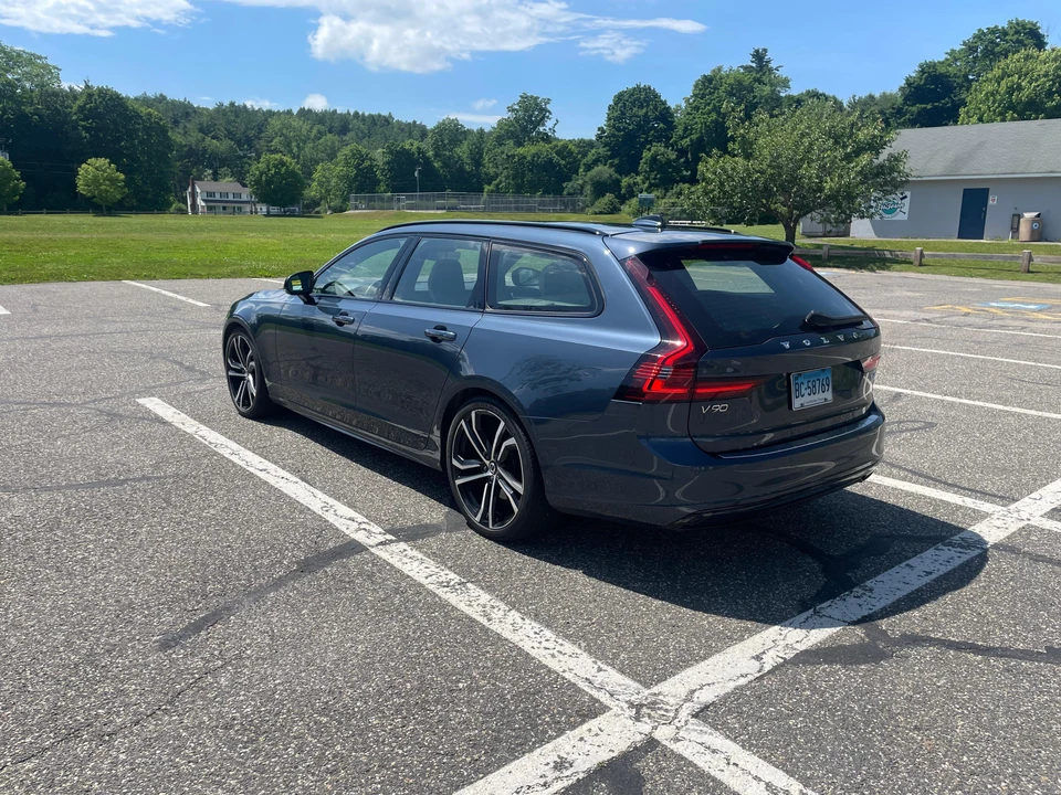 2021 Volvo V90 - Image 13 of 31