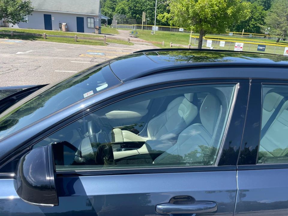 2021 Volvo V90 - Image 28 of 31
