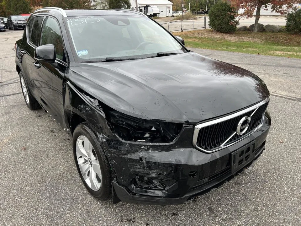 2021 Volvo XC60 2nd Gen - Image 9 of 12