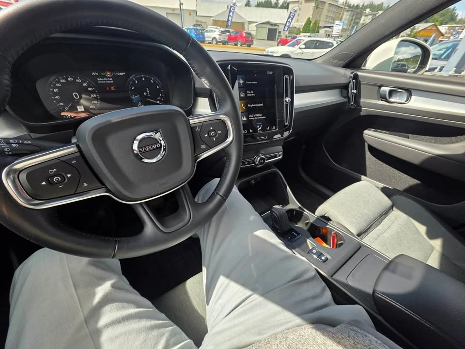 2021 Volvo XC40 - Image 6 of 11