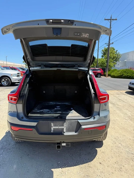 2021 Volvo XC40 - Image 13 of 18