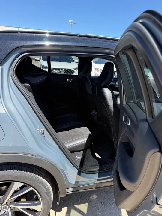 2021 Volvo XC40 - Image 11 of 18