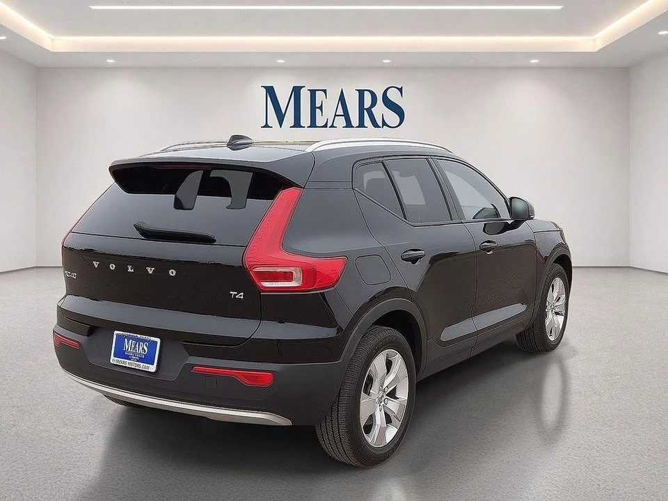 2021 Volvo XC40 - Image 3 of 10
