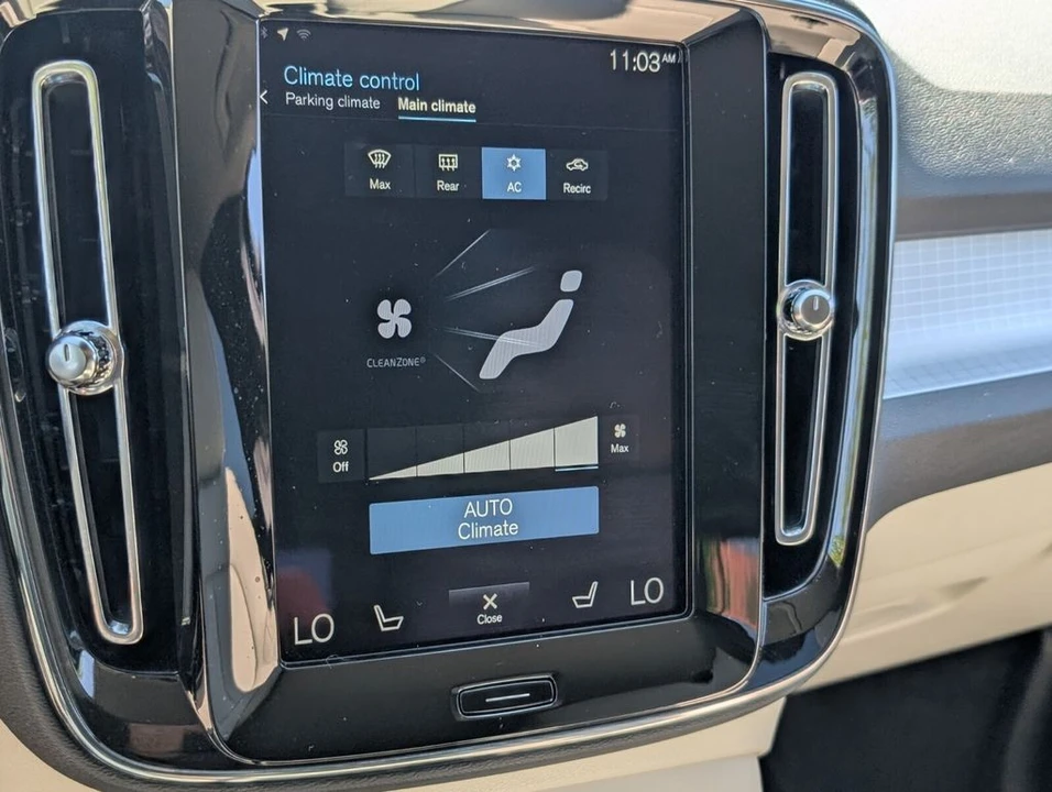 2021 Volvo XC40 - Image 19 of 21