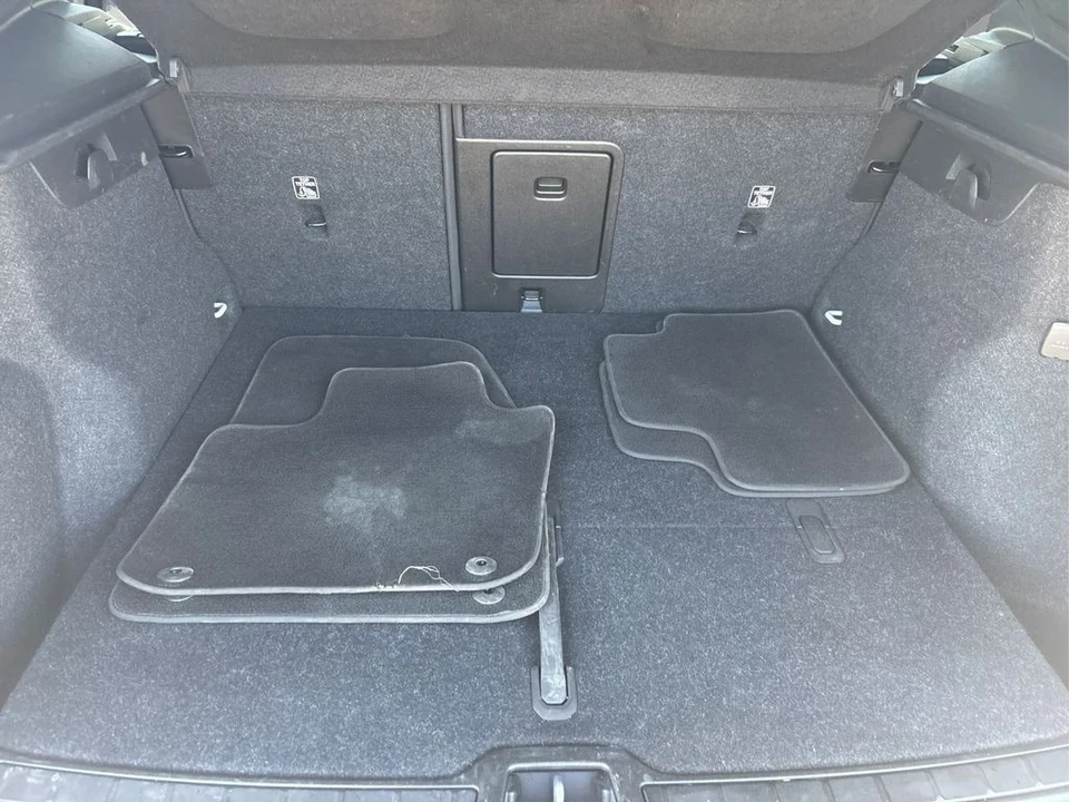 2021 Volvo XC40 - Image 11 of 12