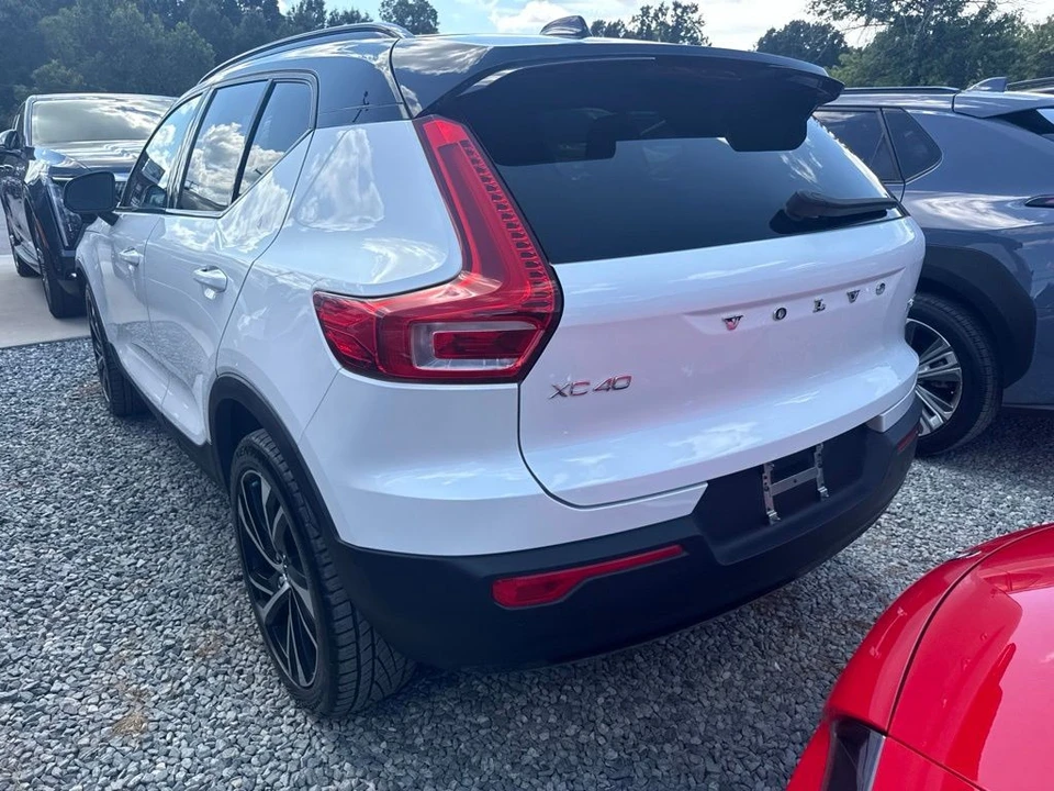 2021 Volvo XC40 - Image 5 of 5
