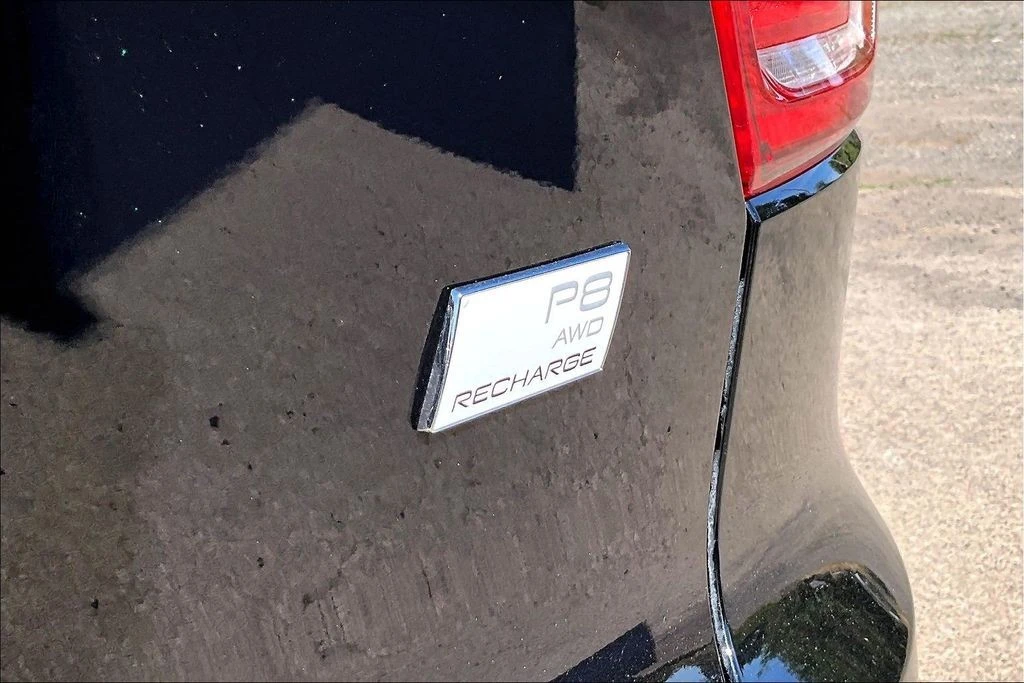 2021 Volvo XC40 - Image 11 of 31