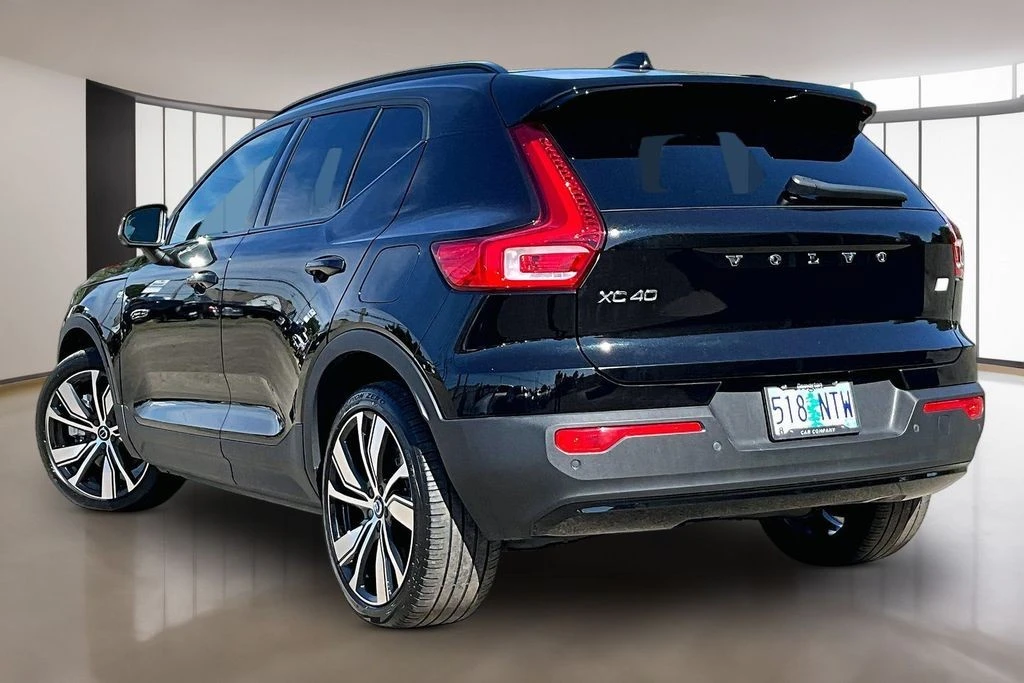 2021 Volvo XC40 - Image 13 of 31
