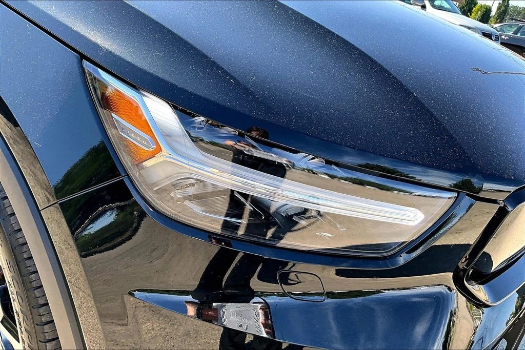 2021 Volvo XC40 - Image 27 of 31