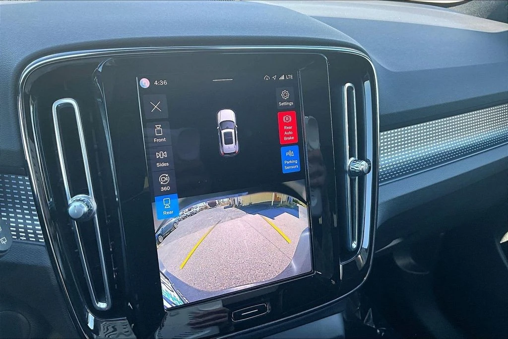 2021 Volvo XC40 - Image 29 of 31