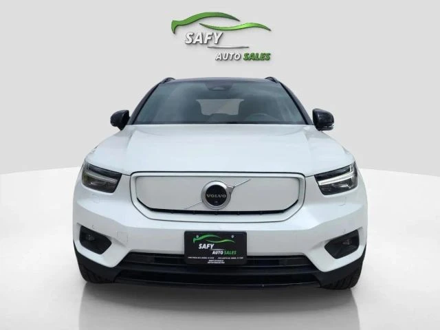 2021 Volvo XC40 - Image 2 of 21