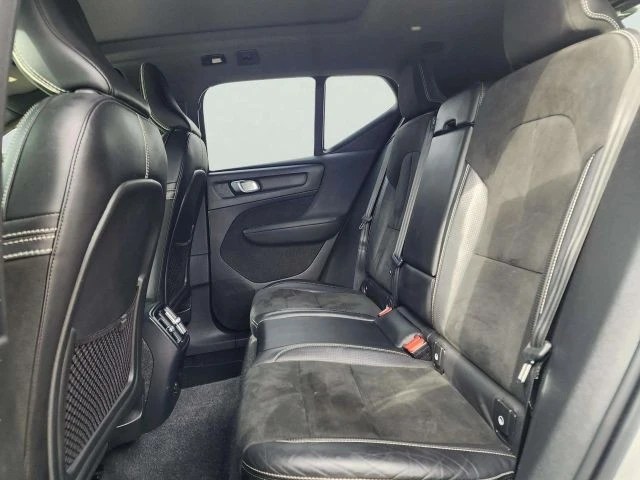 2021 Volvo XC40 - Image 20 of 21
