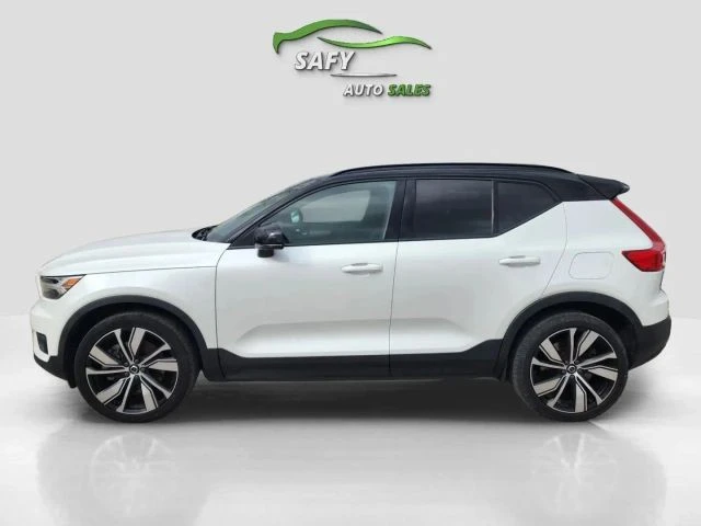 2021 Volvo XC40 - Image 4 of 21