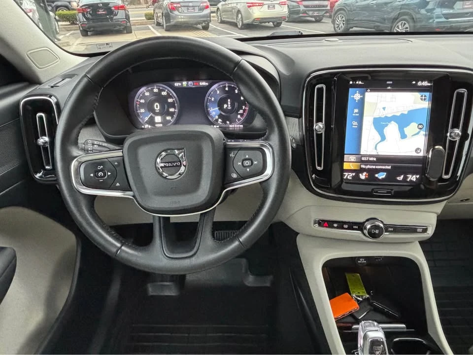 2021 Volvo XC40 - Image 16 of 18