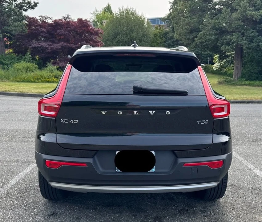 2021 Volvo XC40 - Image 5 of 19