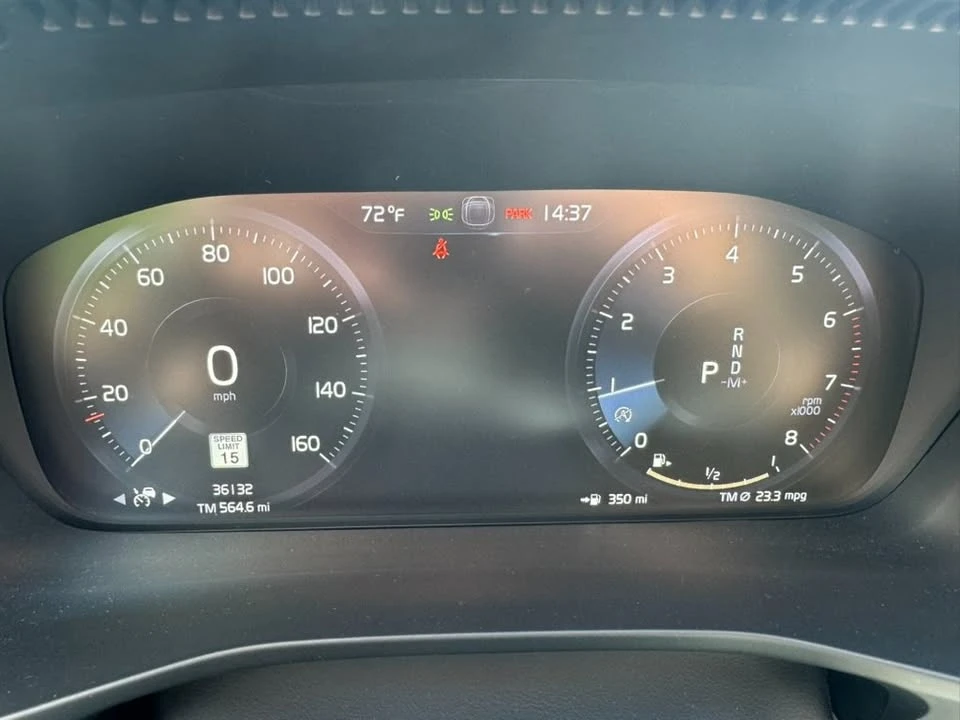 2021 Volvo XC40 - Image 16 of 19