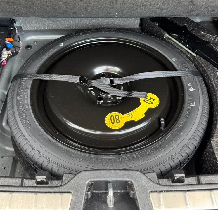 2021 Volvo XC40 - Image 17 of 19
