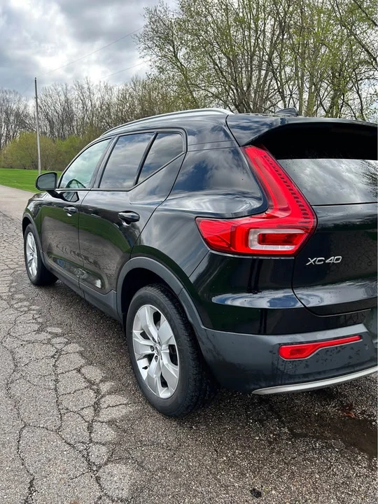 2021 Volvo XC40 - Image 7 of 18