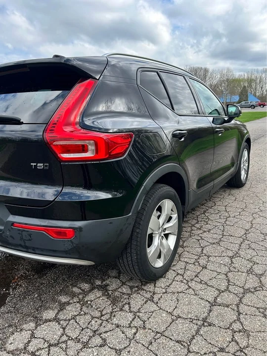 2021 Volvo XC40 - Image 6 of 18