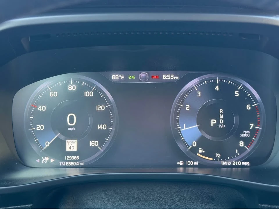 2021 Volvo XC40 - Image 15 of 20