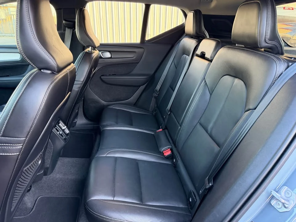 2021 Volvo XC40 - Image 12 of 20