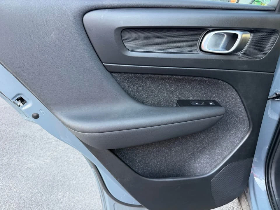 2021 Volvo XC40 - Image 10 of 20