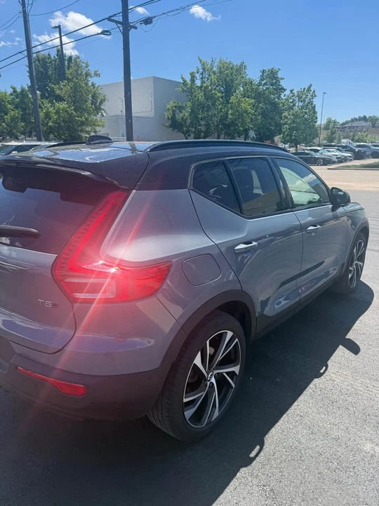 2021 Volvo XC40 - Image 7 of 15