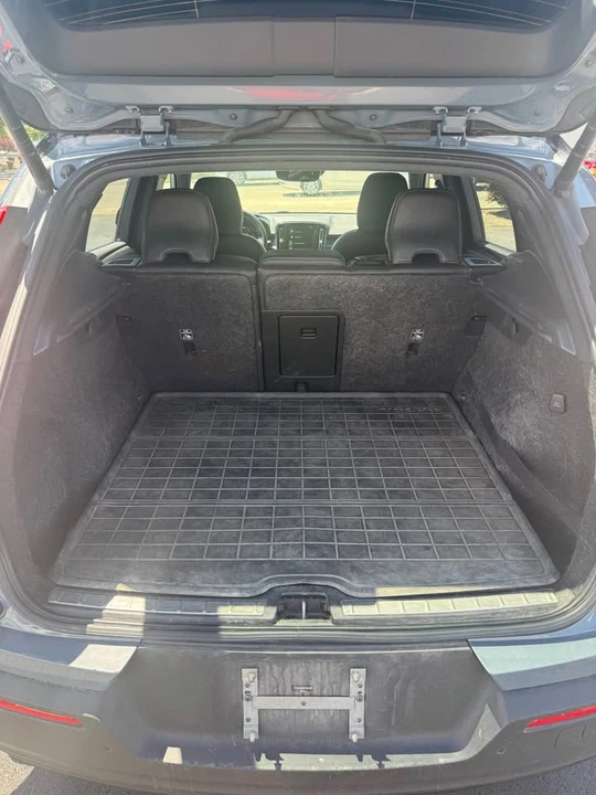 2021 Volvo XC40 - Image 6 of 15