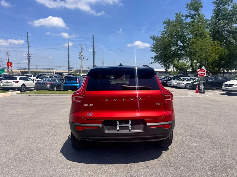 2021 Volvo XC40 - Image 6 of 10