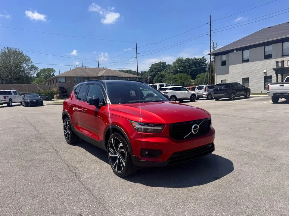 2021 Volvo XC40 - Image 3 of 10