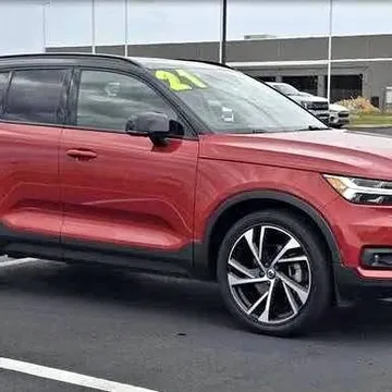 2021 Volvo XC40 T5 R-Design