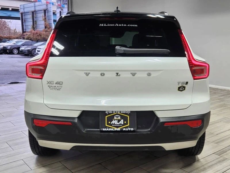 2021 Volvo XC40 - Image 4 of 12