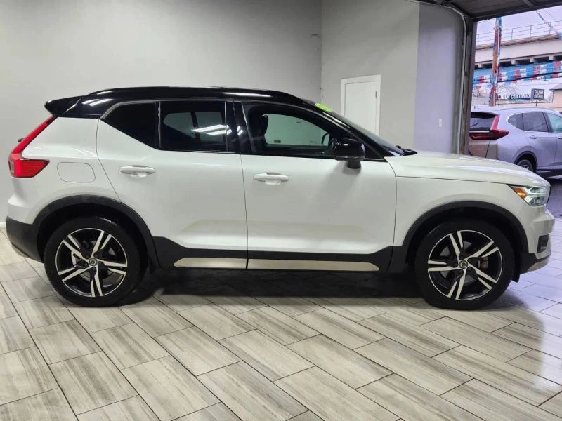 2021 Volvo XC40 - Image 6 of 12