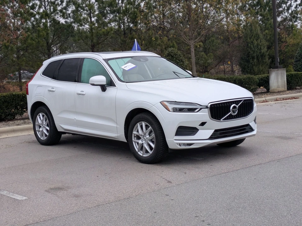 2021 Volvo XC60 2nd Gen - Image 2 of 12