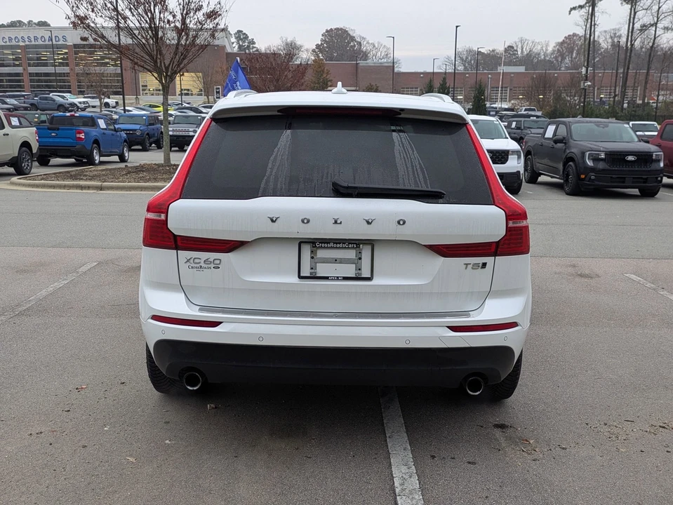 2021 Volvo XC60 2nd Gen - Image 5 of 12