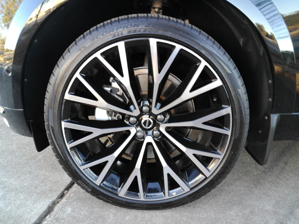 2021 Volvo XC60 2nd Gen - Image 25 of 31