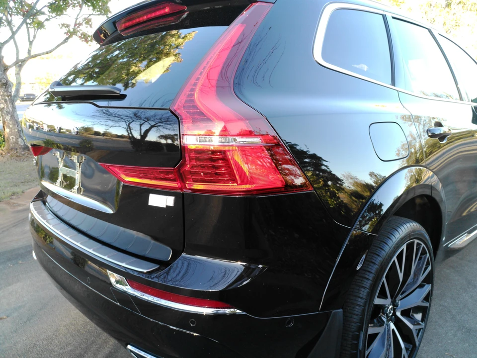 2021 Volvo XC60 2nd Gen - Image 22 of 31