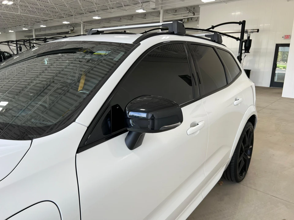 2021 Volvo XC60 2nd Gen - Image 12 of 31