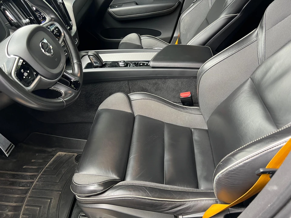 2021 Volvo XC60 2nd Gen - Image 26 of 31