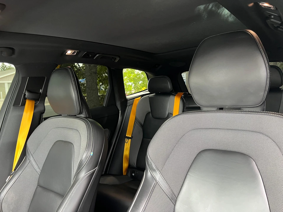 2021 Volvo XC60 2nd Gen - Image 25 of 31