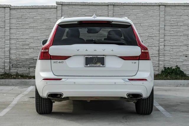 2021 Volvo XC60 2nd Gen - Image 11 of 21