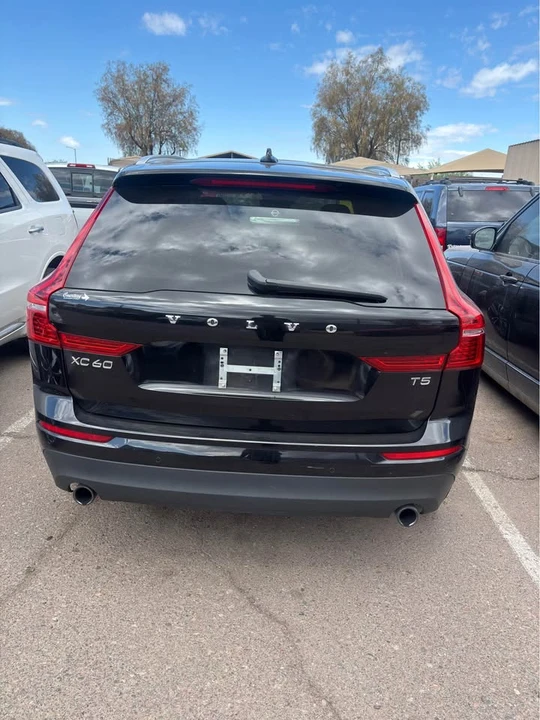 2021 Volvo XC60 2nd Gen - Image 3 of 9